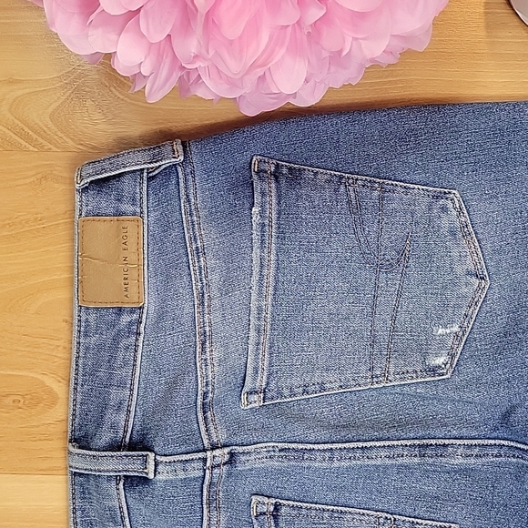 American Eagle Outfitters Dream Jean Hi-Rise Jegging - Picture 14 of 15